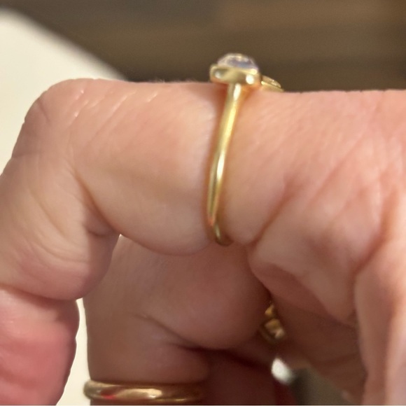 Kendra Scott ring blue and clear stone matte gold finish size 8 - Picture 5 of 9